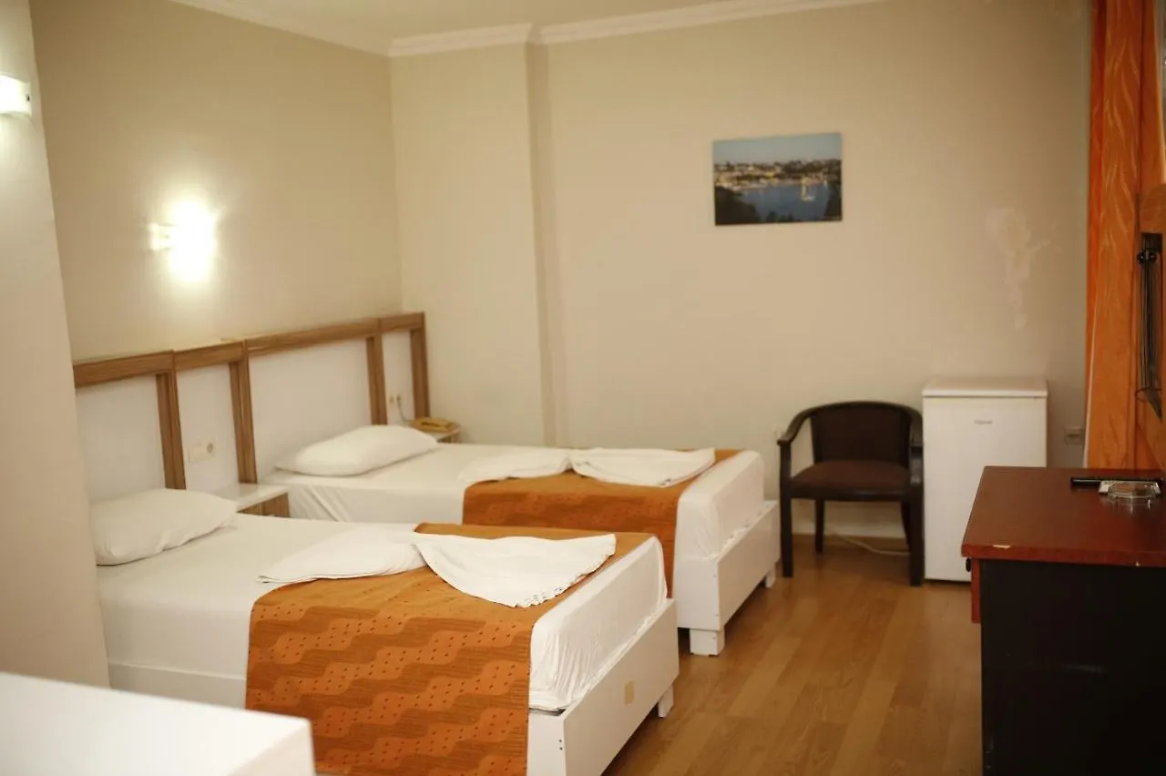 Oezhan Hotel Antalya